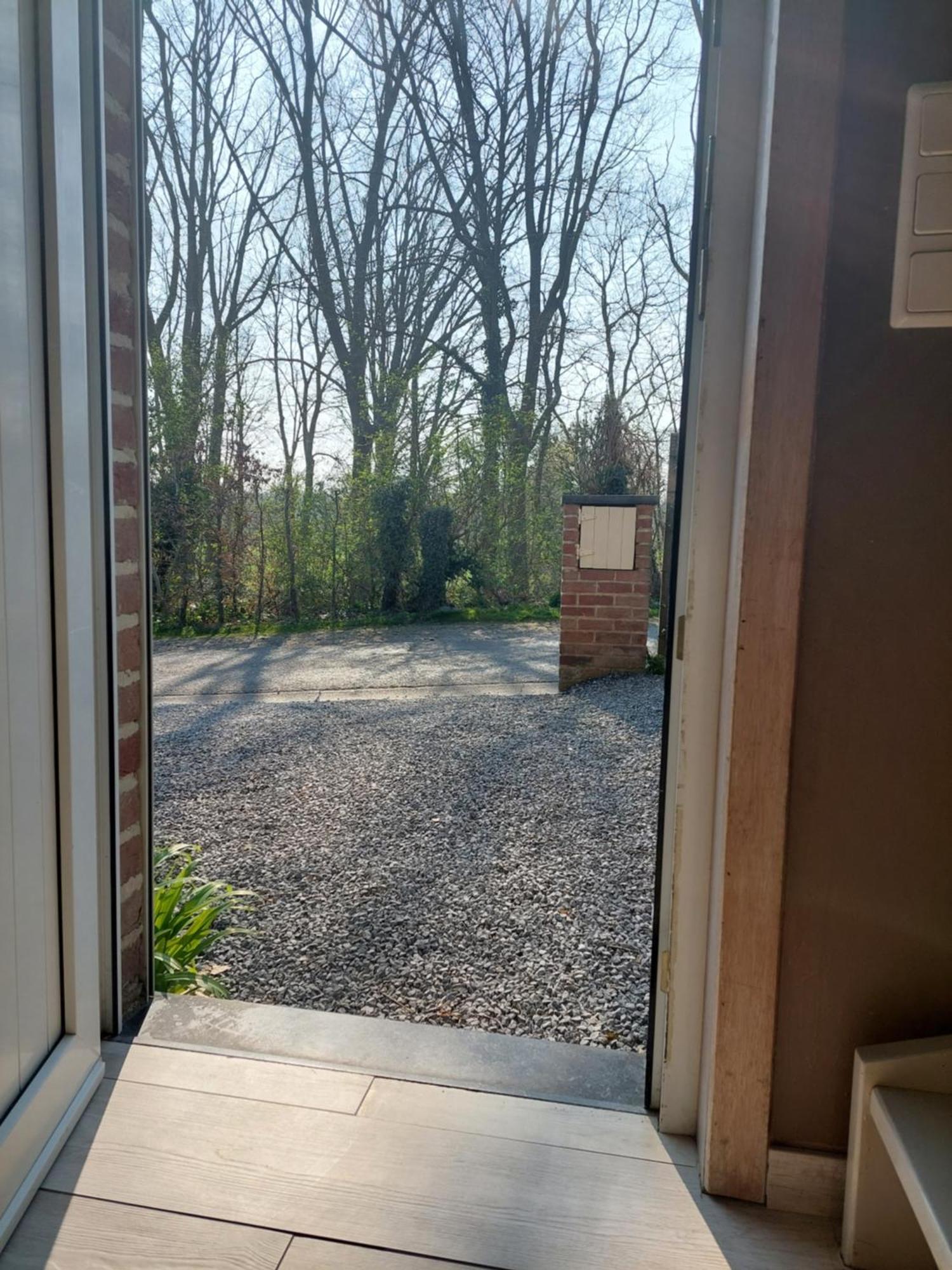 Une Chambre Privee Au Sein D'Une Villa A La Campagne Wanze Exterior photo